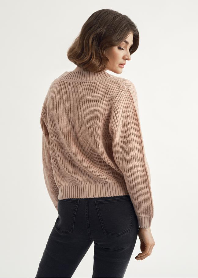 Camelowy sweter dekolt V damski